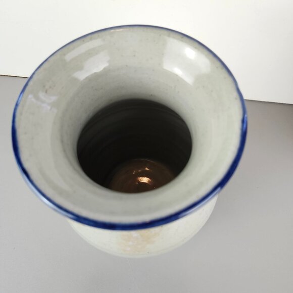 Reyes Studio Art Pottery Vase Signed - Picture 3 of 4